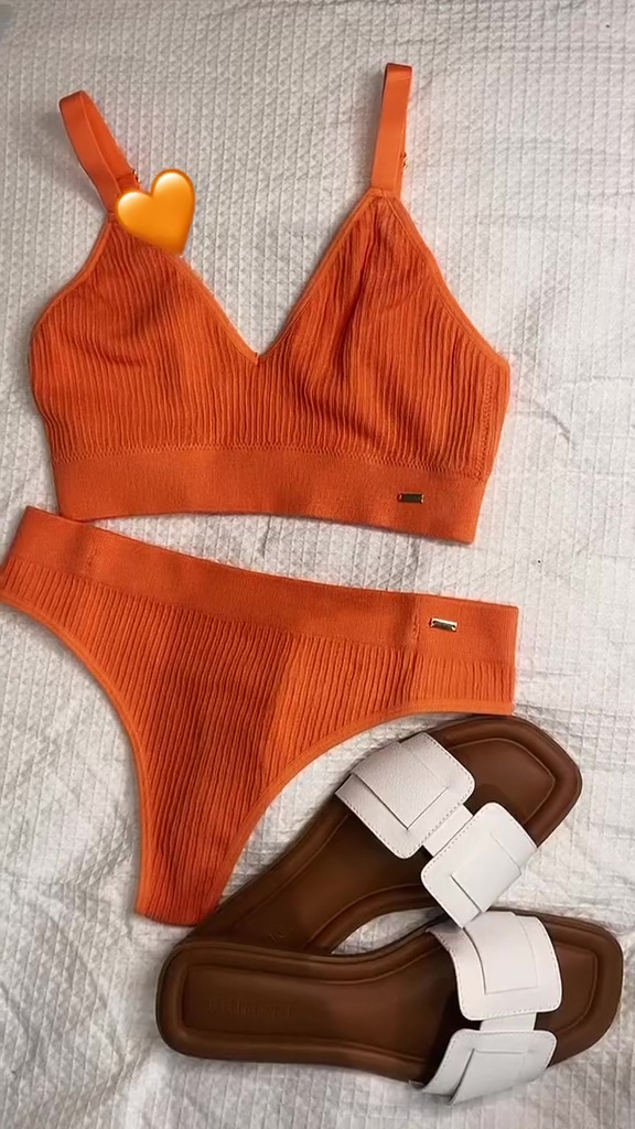 Her video has racked up over 20,000 likes and people were keen to get to the budget store to pick up their own set